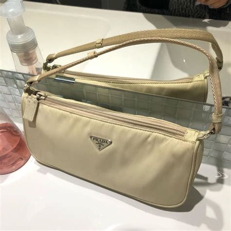 2009 cream prada bag